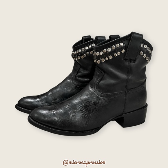 RARE Frye Diana Vintage Distressed Black Leather Stud Pull-On Cowgirl Ankle Boot - Picture 12 of 16